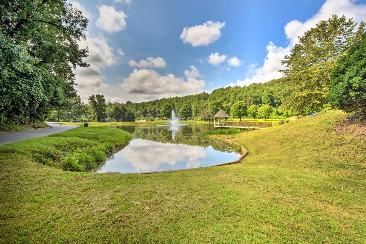 Inviting Kingwood Resort Condo In Clayton! Kültér fotó